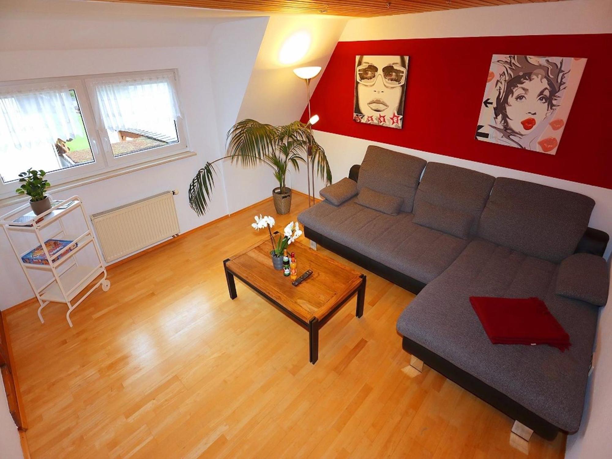 Cozy Apartment In Schwenningen With Garden フィリンゲン・シュヴェニンゲン エクステリア 写真