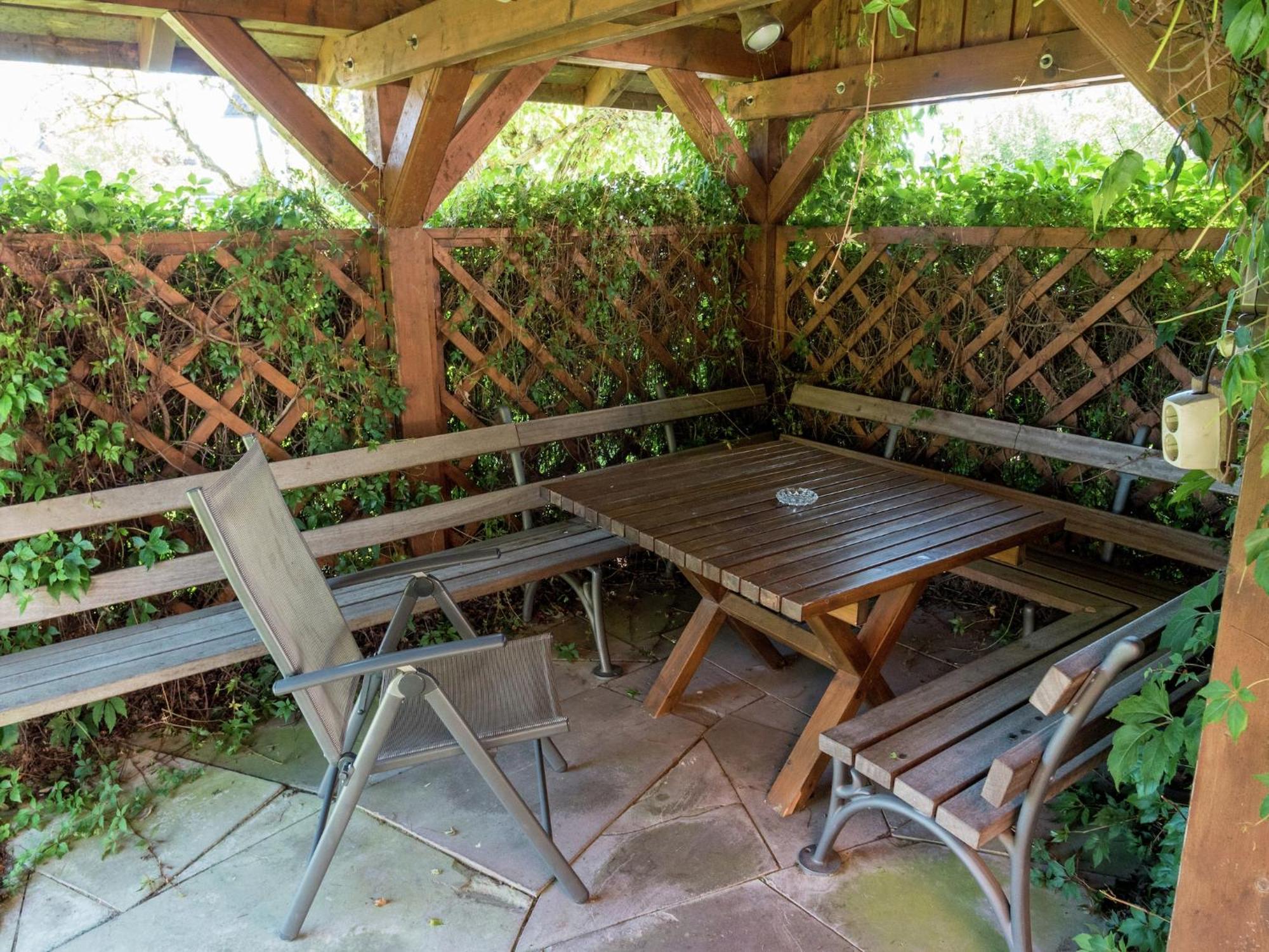 Cozy Apartment In Schwenningen With Garden フィリンゲン・シュヴェニンゲン エクステリア 写真