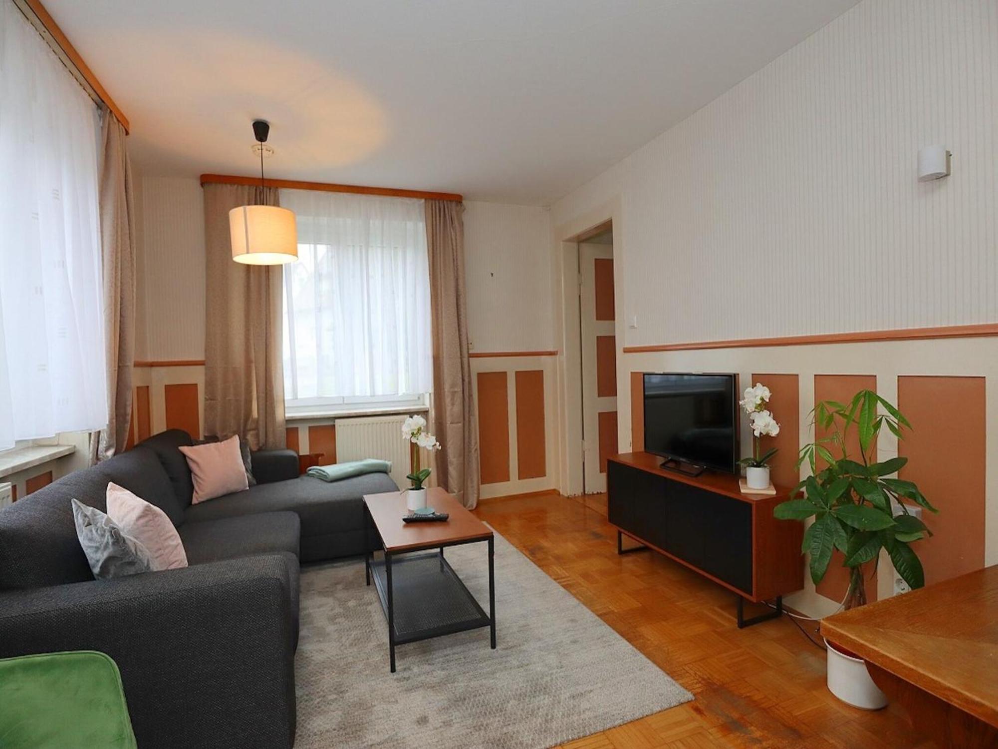 Cozy Apartment In Schwenningen With Garden フィリンゲン・シュヴェニンゲン エクステリア 写真