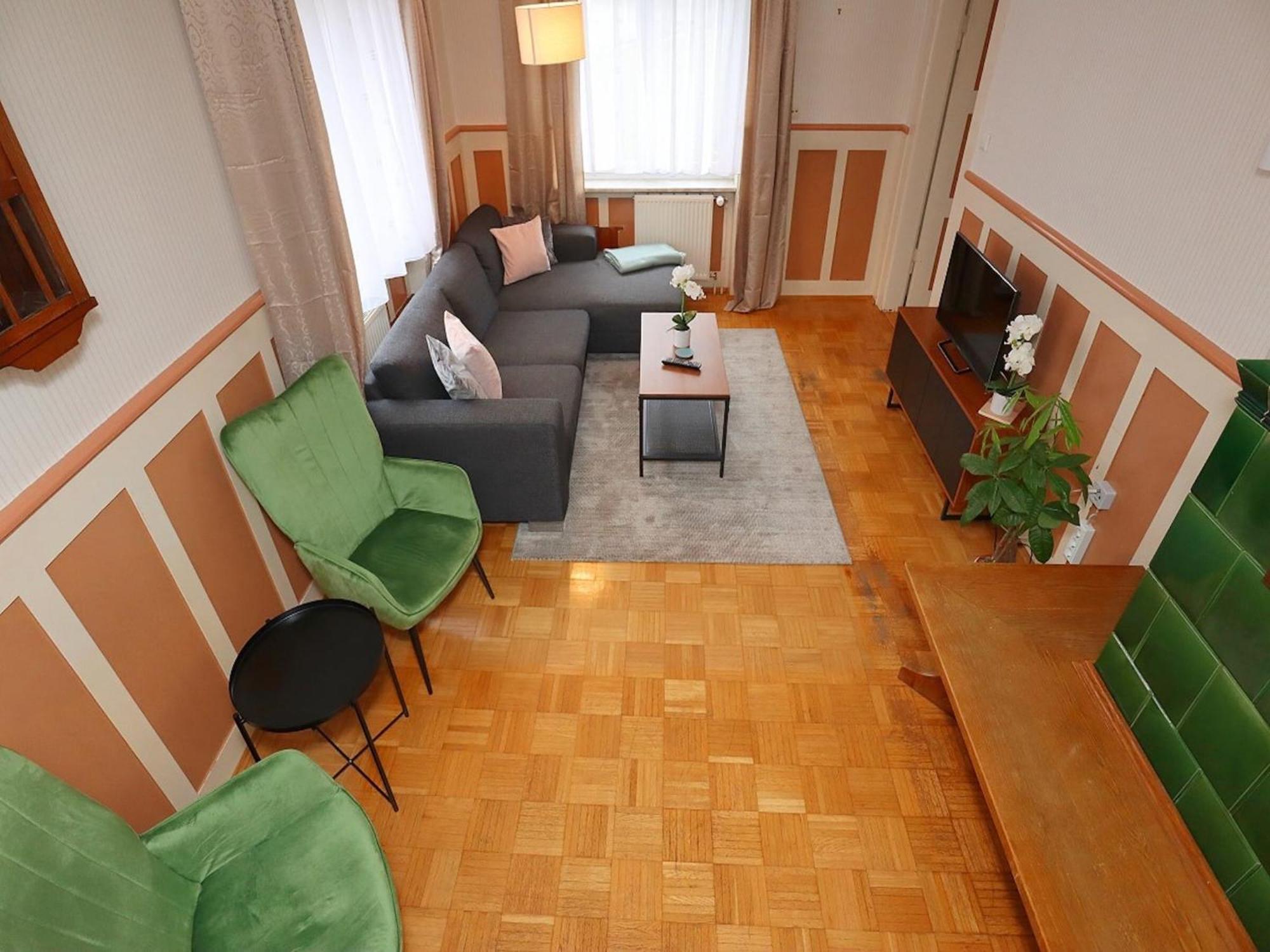 Cozy Apartment In Schwenningen With Garden フィリンゲン・シュヴェニンゲン エクステリア 写真